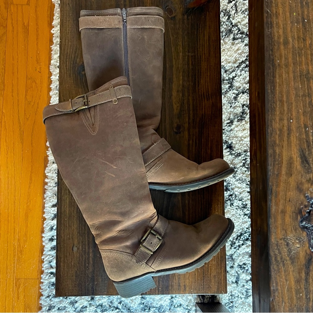 Clarks Womans Tan Brown Distressed Leather Buckle Zip Knee High Tall Boots 9